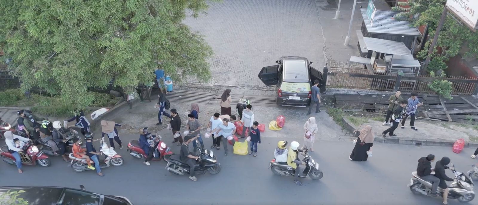 "Indahnya Ramadan Bersama SMKN 5 Samarinda: Dari Kita untuk Masyarakat"